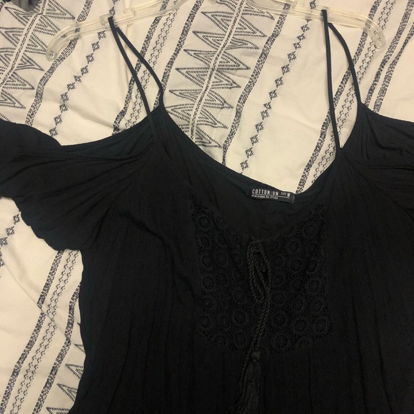Cotton On Dresses & Skirts - Cotton on cold shoulder black dress